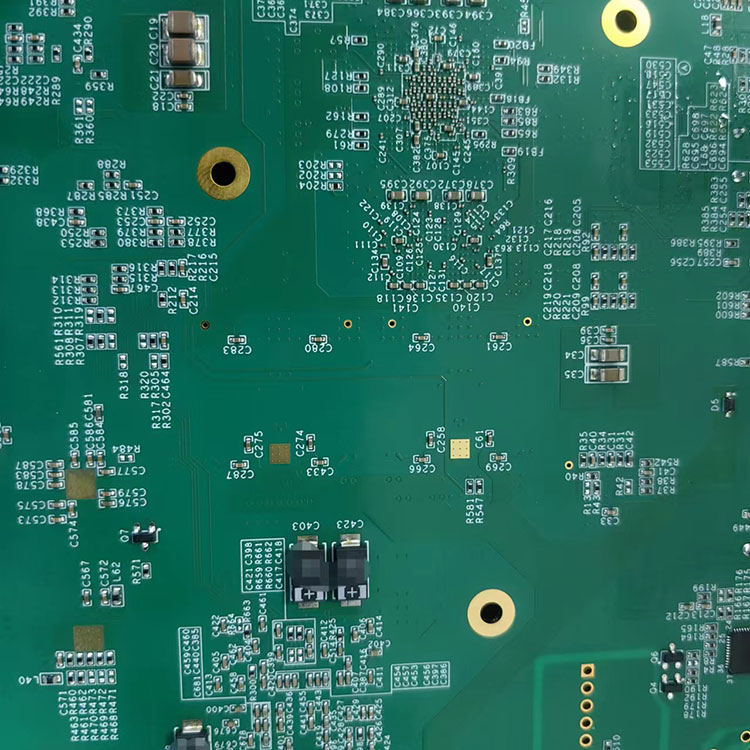 A nagy formátumú PCB -technológia forradalmasítja -e az elektronikai gyártást?