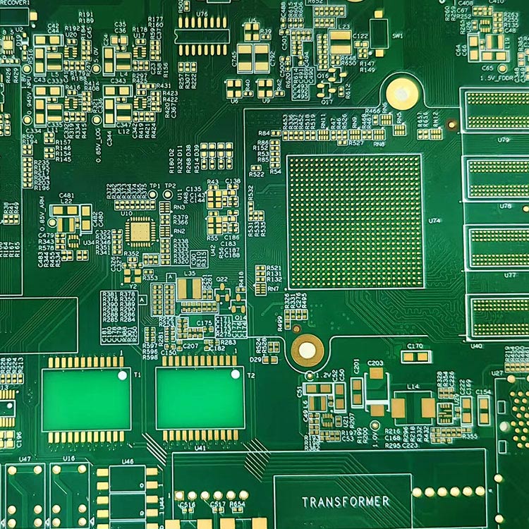 Hogyan támogatja a PCB -gyártás az elektronikai ipar fejlődését alapvető jellemzőivel?